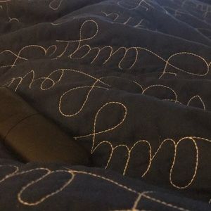 Meet your Posher, Holly